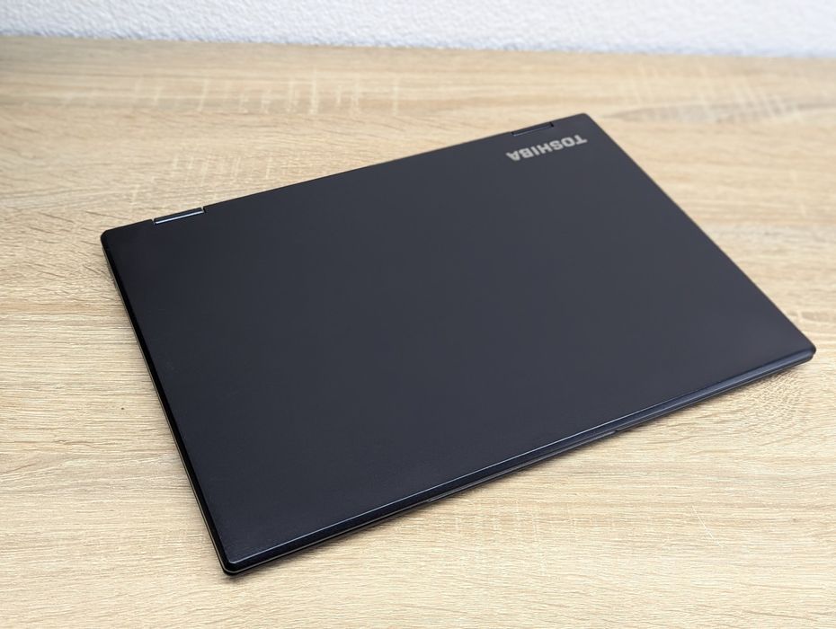 Ультратонкий, стильний , 4х ядерний ноутбук-трансформер з сенсор екран