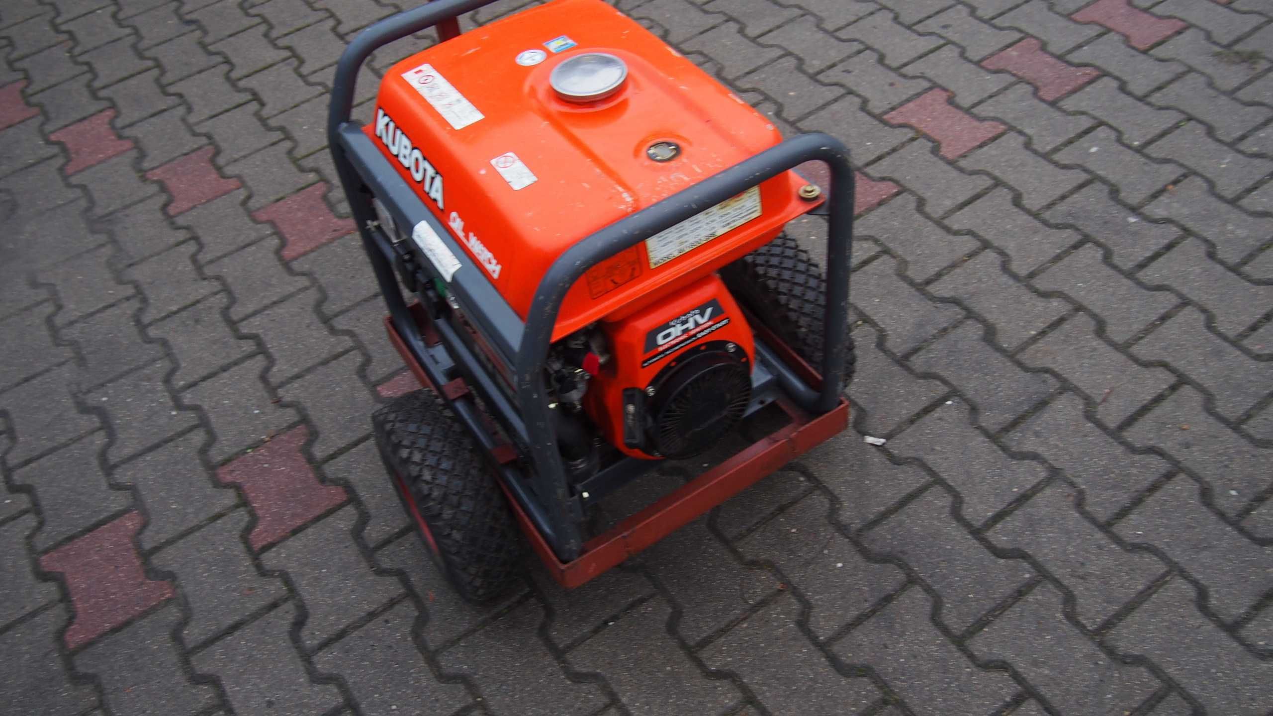 KUBOTA AV 1600  Agregat pradotworczy spalinowy