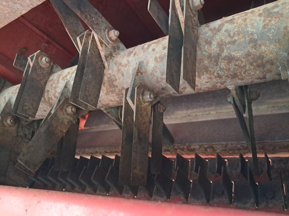 Комбайн Massey ferguson 440!