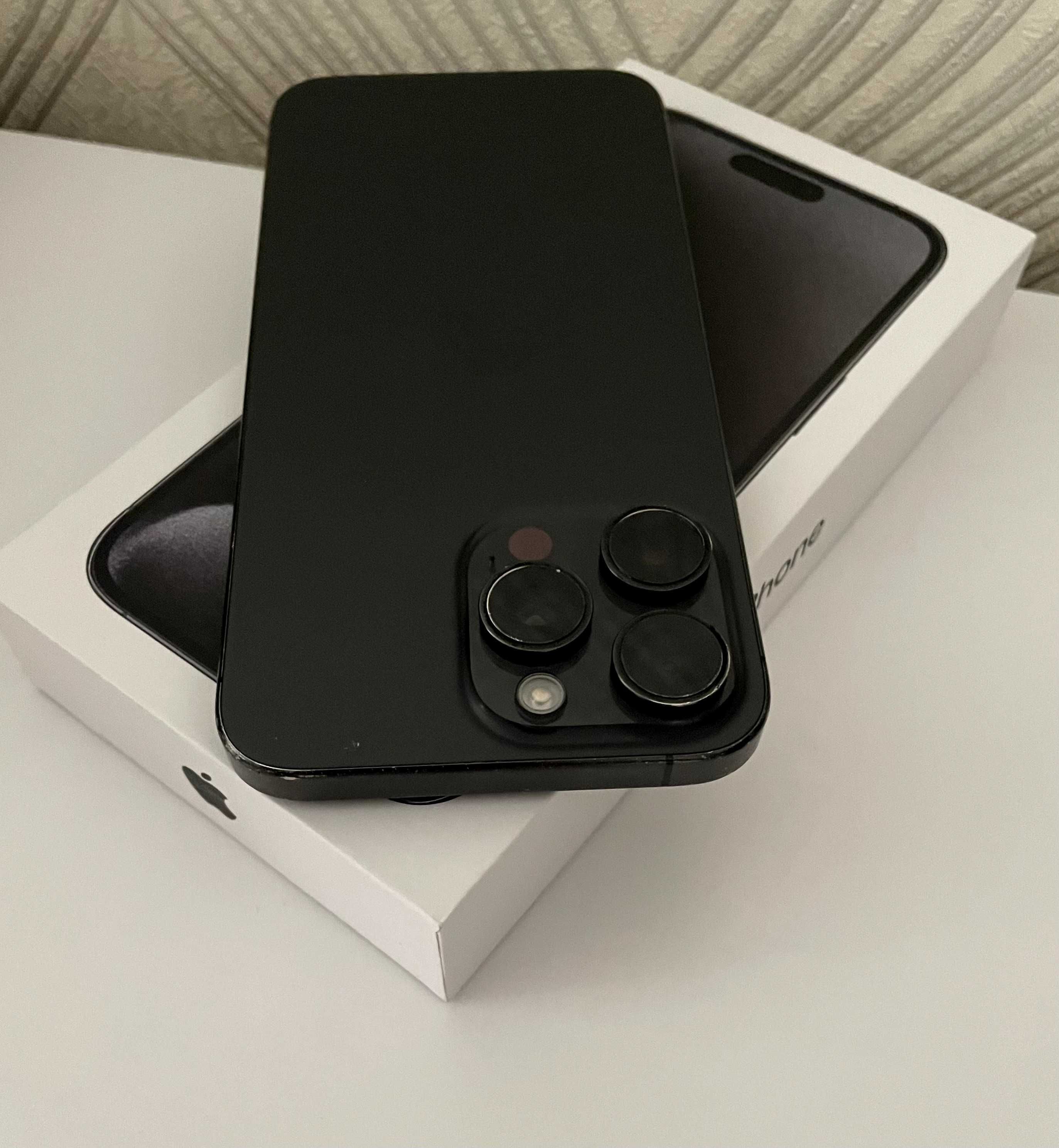 iPhone 15 Pro Max 256Gb "Black Titanium"