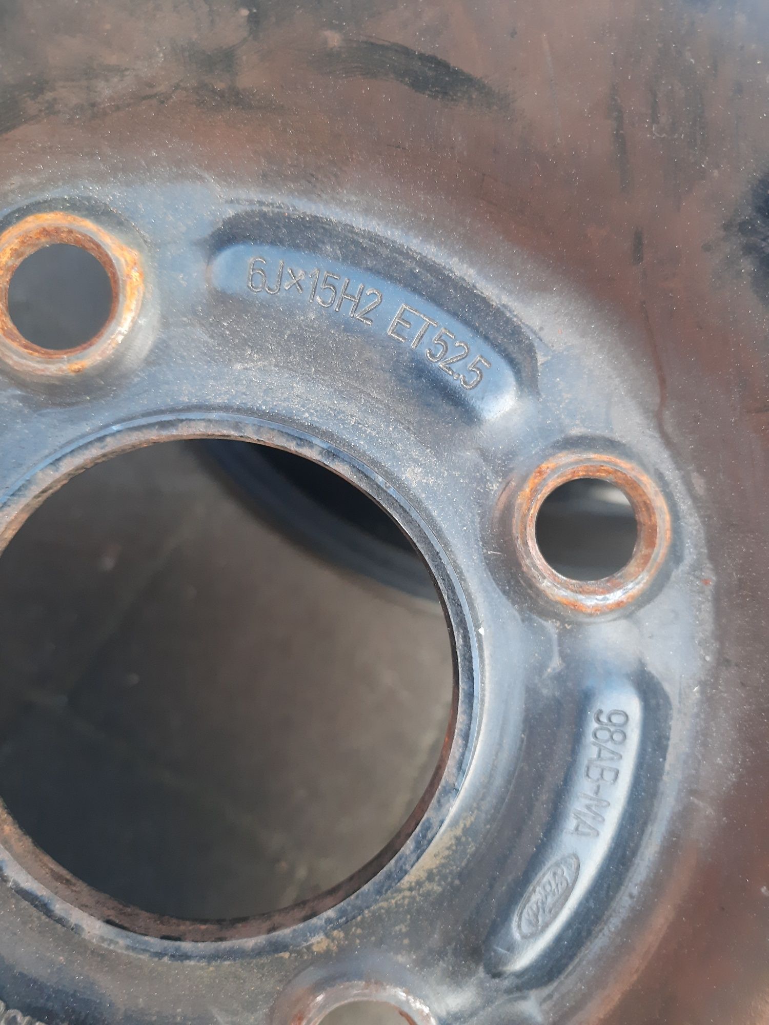 Felgi 15 Ford 4x108 6J et52,5