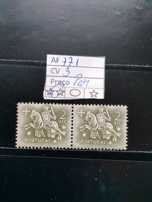 Par de Selos da Série Selo da Autoridade do Rei D° Dinis MNH **