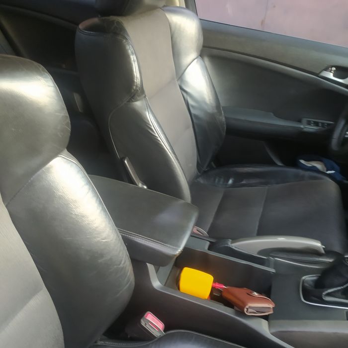 Продам Хонду аккорд 8