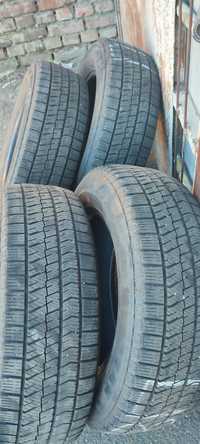 Комплект зимової гуми Bridgestone Blizzak wr2 215/65/16