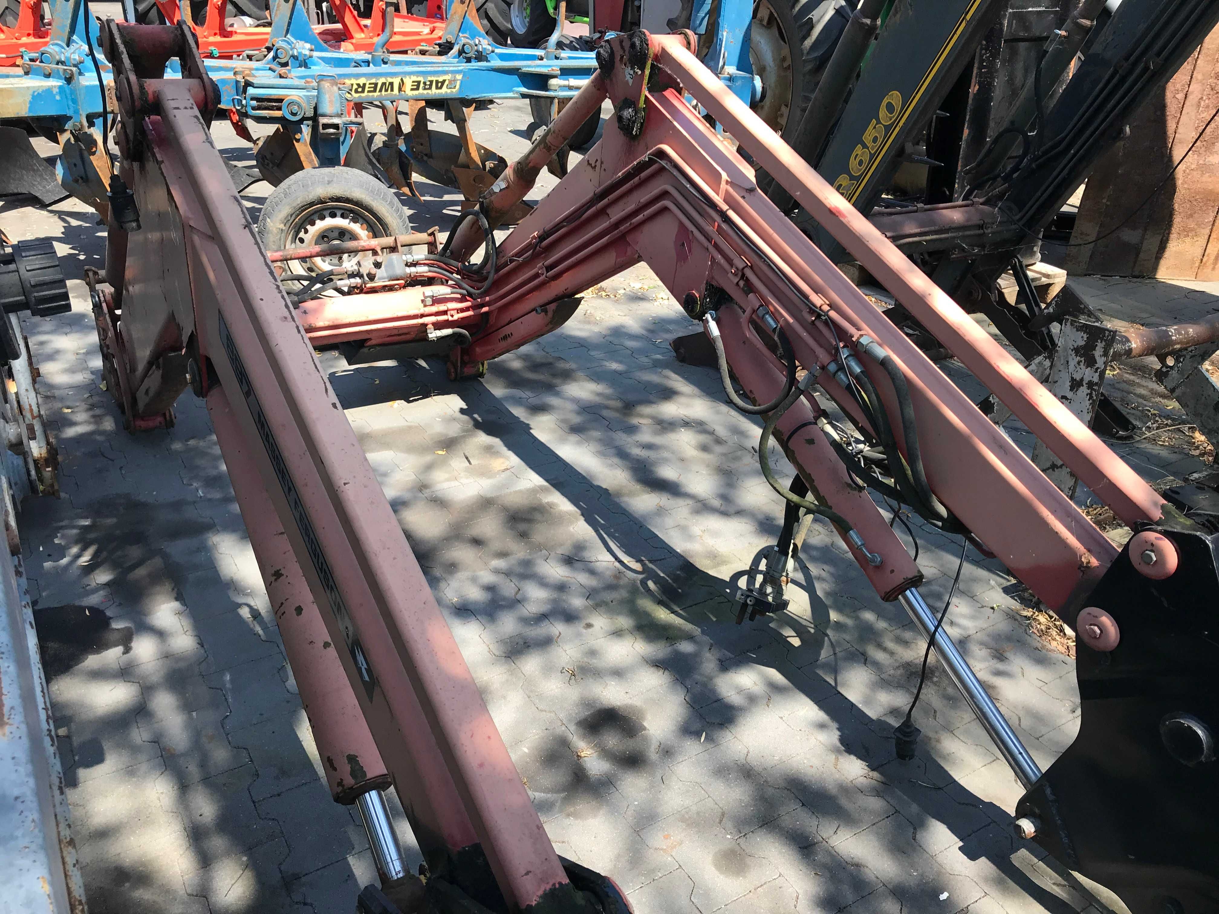 ładowacz czołowy podnośnik ramie tur agram quicke massey ferguson mx