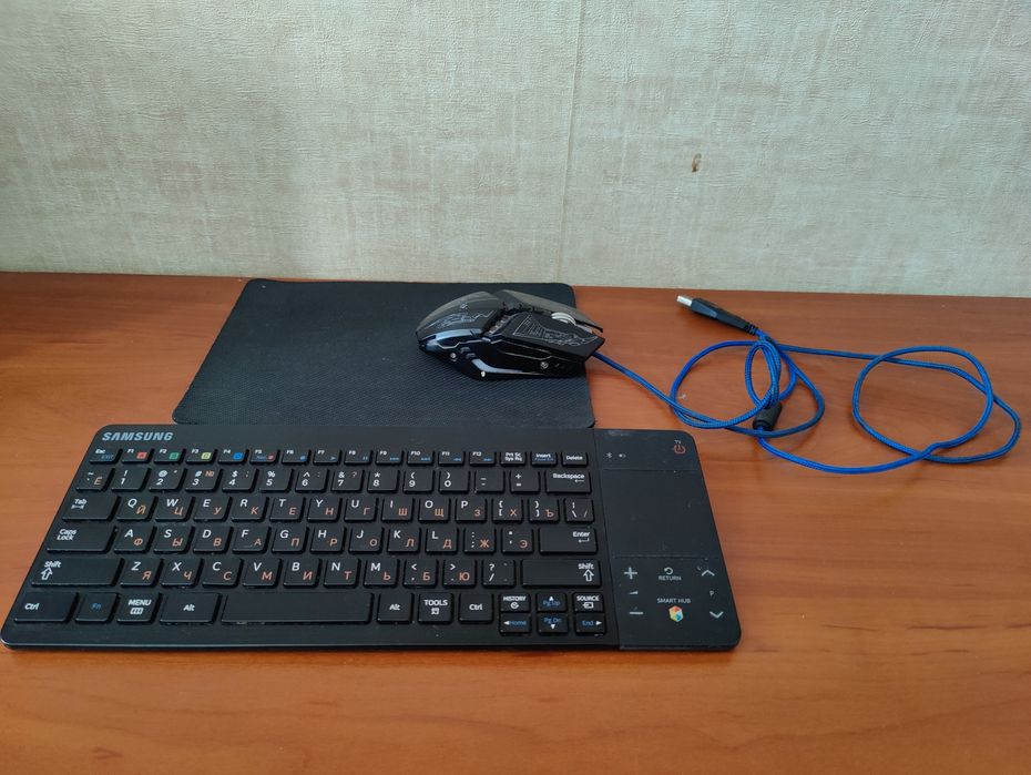 Клавиатура Samsung + мишка + коврик