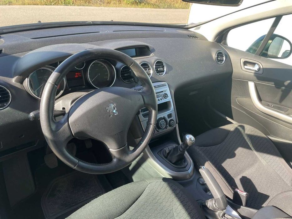 Peugeot 308 SW 1.6 HDI – 7 Lugares, Teto Panorâmico, Isofix