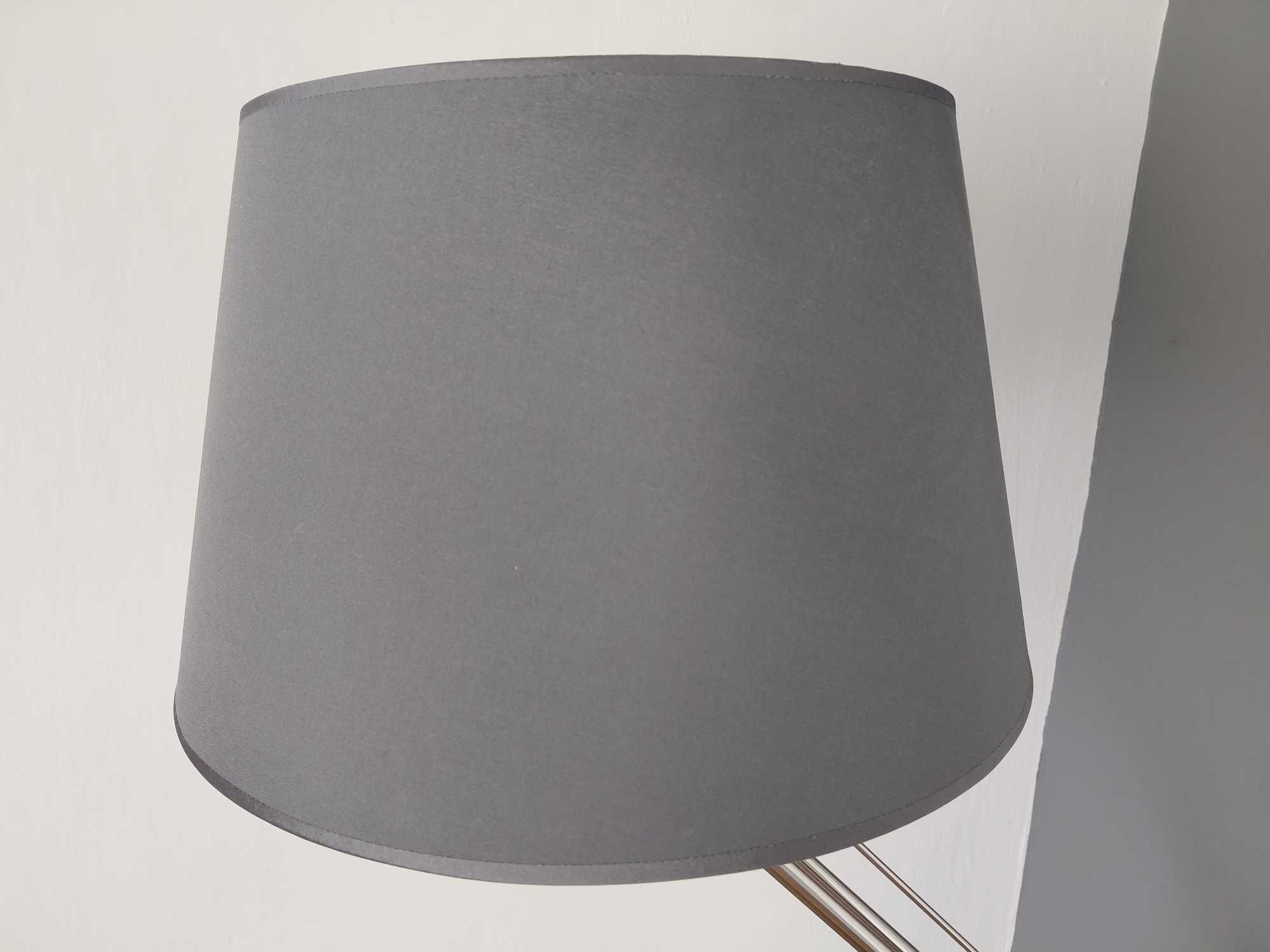 Lampa podłogowa, srebrna, szary klosz