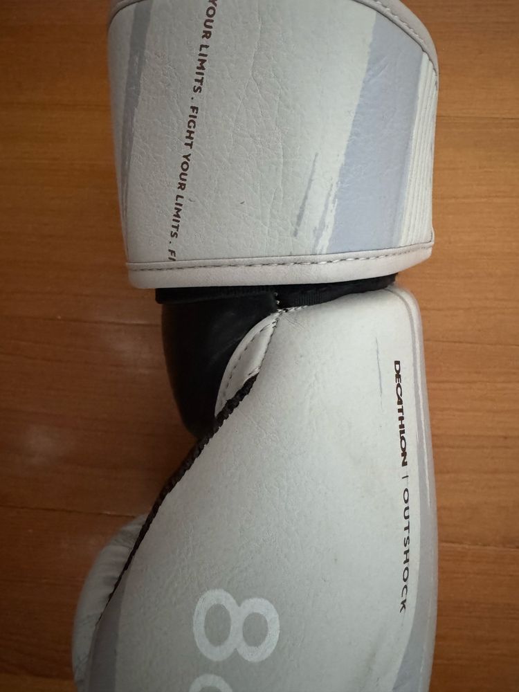 Luvas de boxe e Patas de Urso