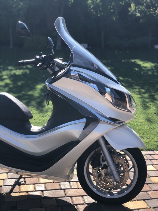 Свіжак!З Японії ! PIAGGIO X10-350!