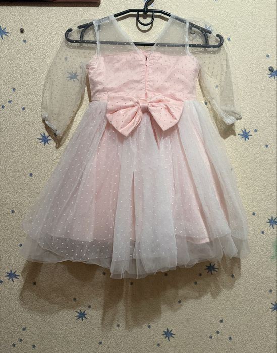 Святкова сукня на дівчинку