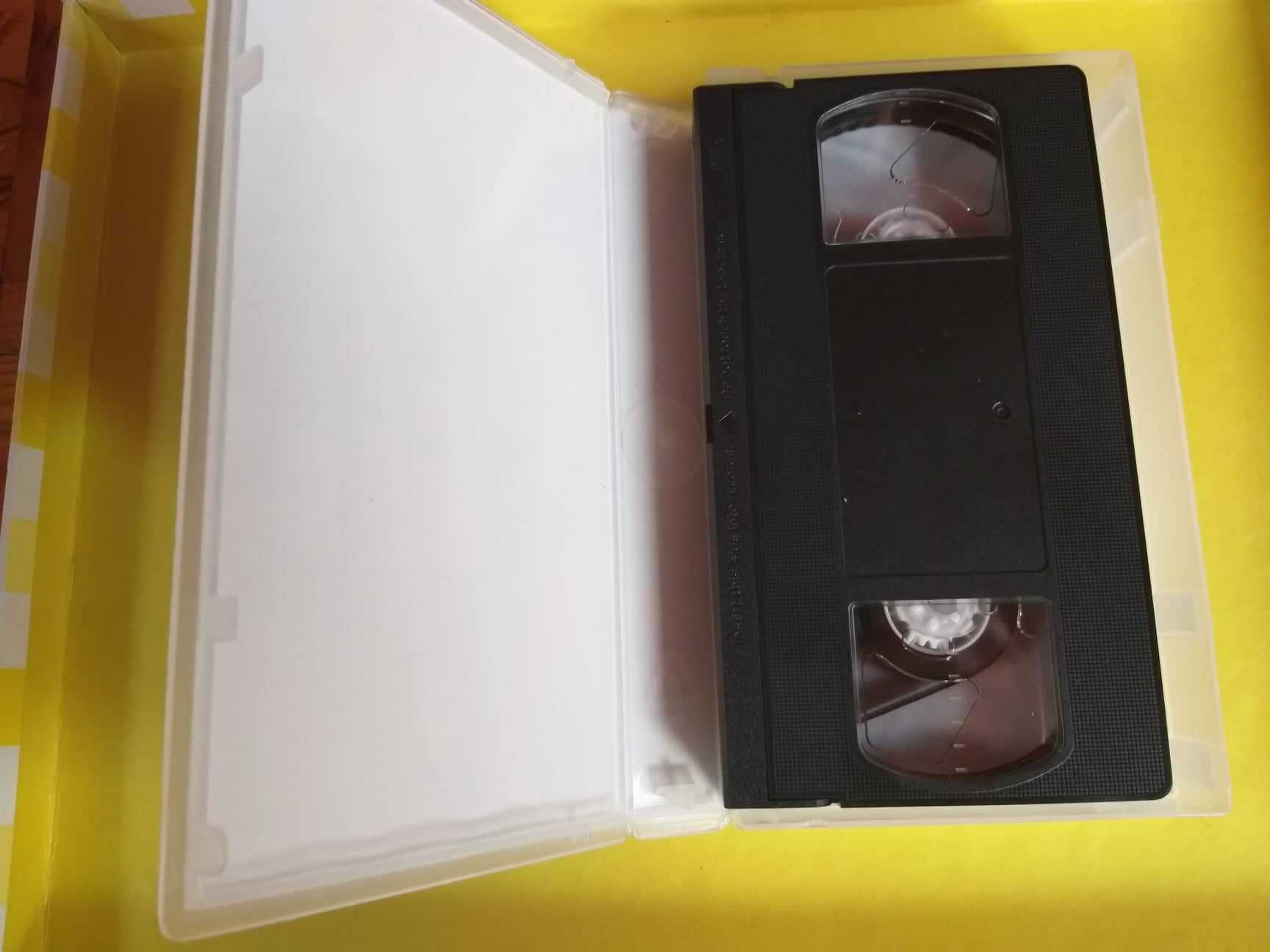 VHS A Branca de neve e a rosa vermelha