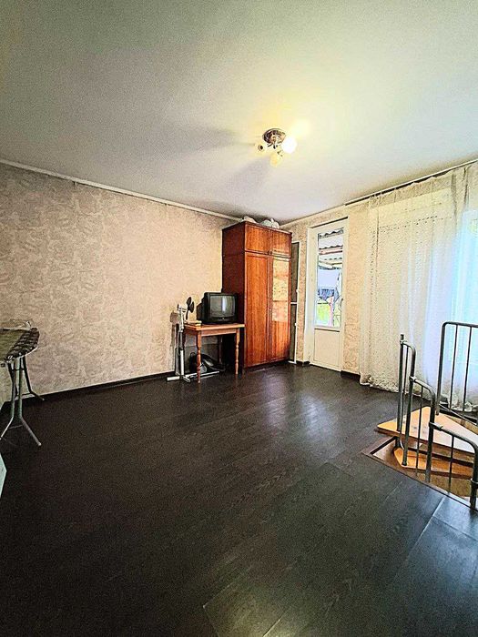 Продам квартиру з розстрочкою вПересипьському районі!