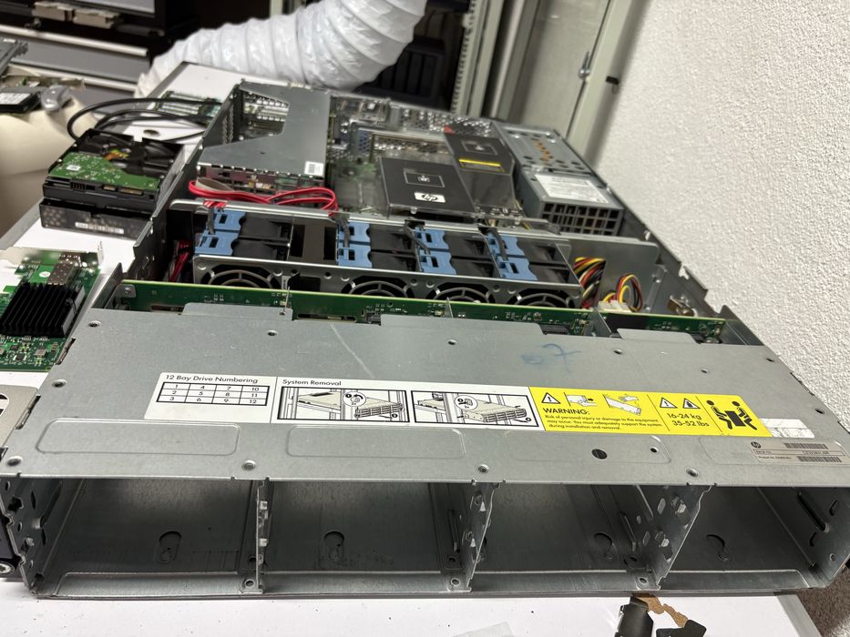 Servidor HPE ProLiant DL180 Gen6 XEON  E5620 16GB RAM 12 HDD BAY