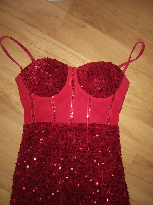 Długa sukienka cekiny