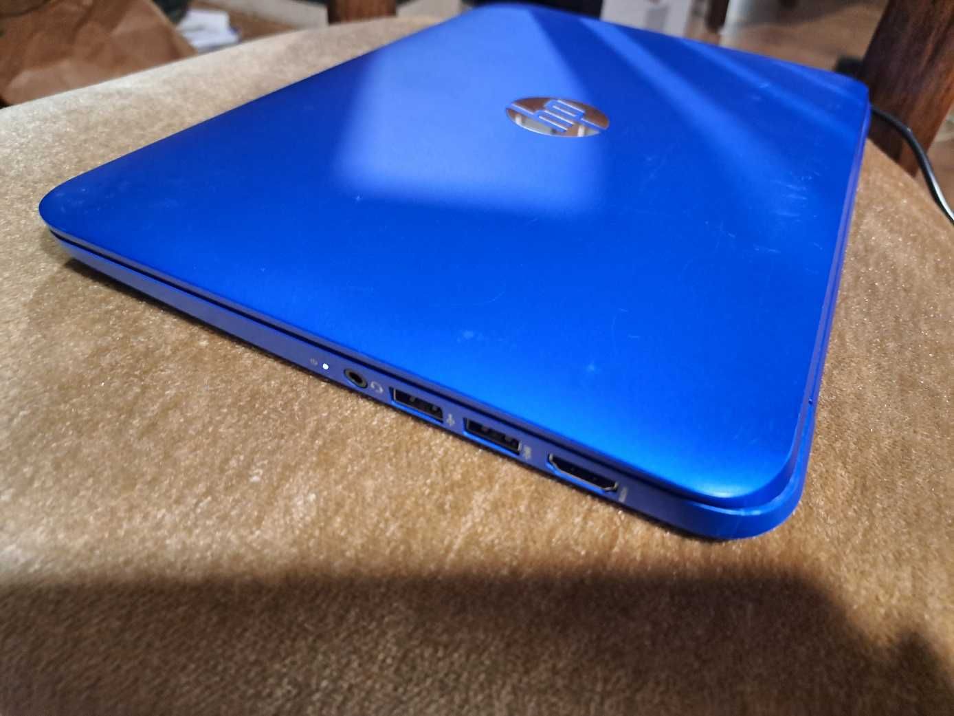 Notebook laptop HP STREAM 11-d000na - uruchamia się.