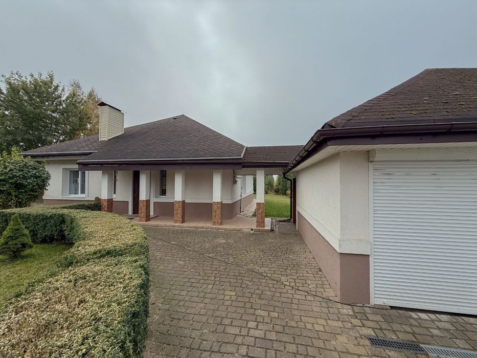 Будинок з ремонтом біля Рівного