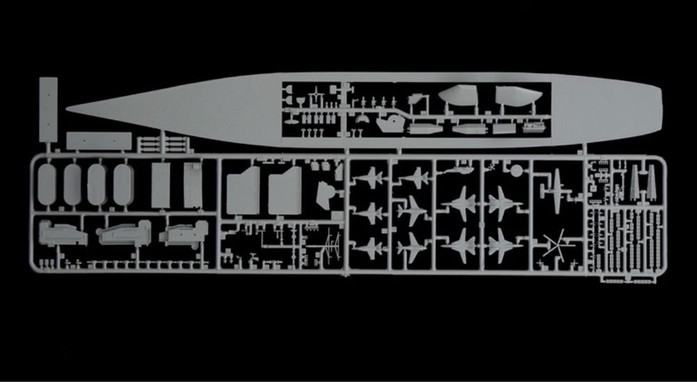 Model do sklejania statek U.S.S. George H.W.Bush CVN77 Italeri 5534