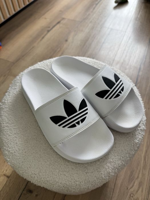 Шльопанці оригінальні Adidas, розмір 37/38