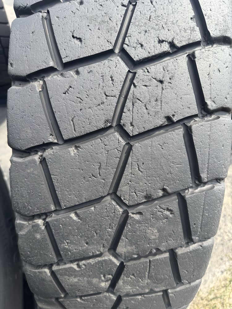 4 x 315/80r22.5 Continental