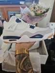 Jordan 4 SB mid navy.