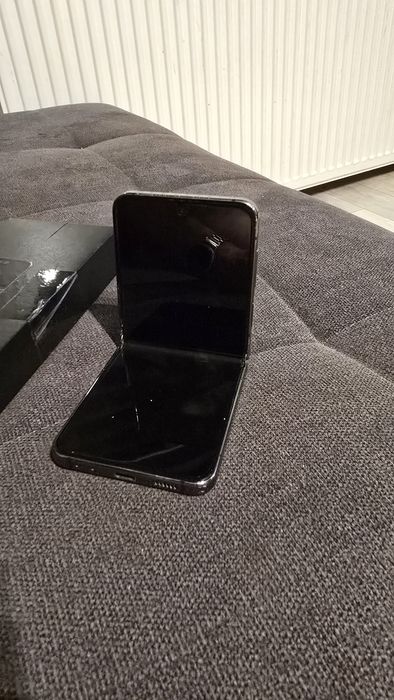 Samsung galaxy flip 5 512gb