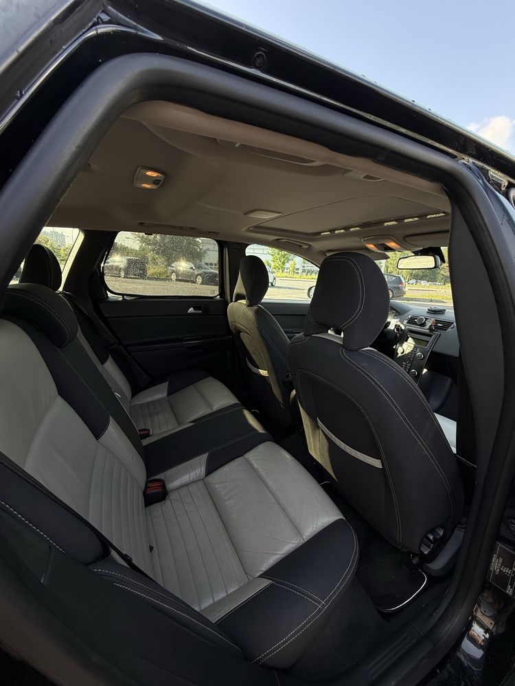 Volvo V50 R-Design