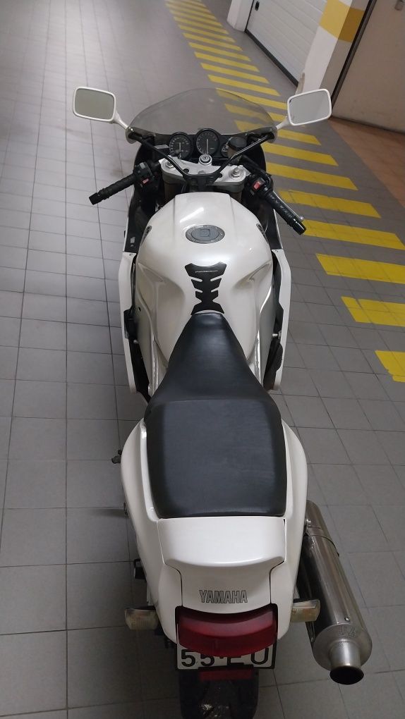 Yamaha FZR 1000 EXUP