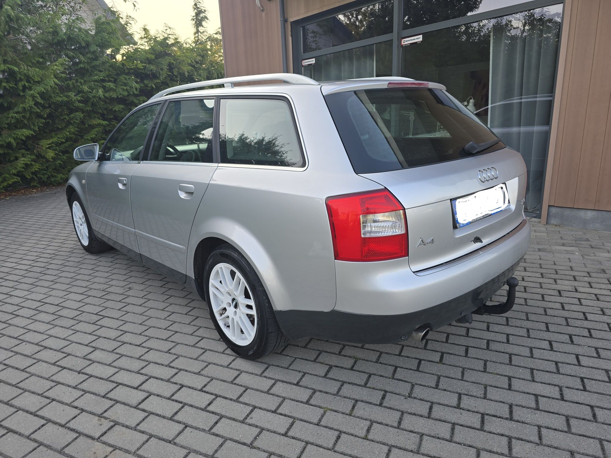 Audi a4 b6 2003r 2.0 Benzyna.Stan dobry.