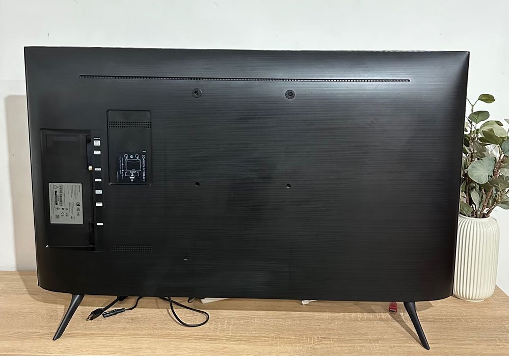 Televisão SAMSUNG 43” 4k SmartTV