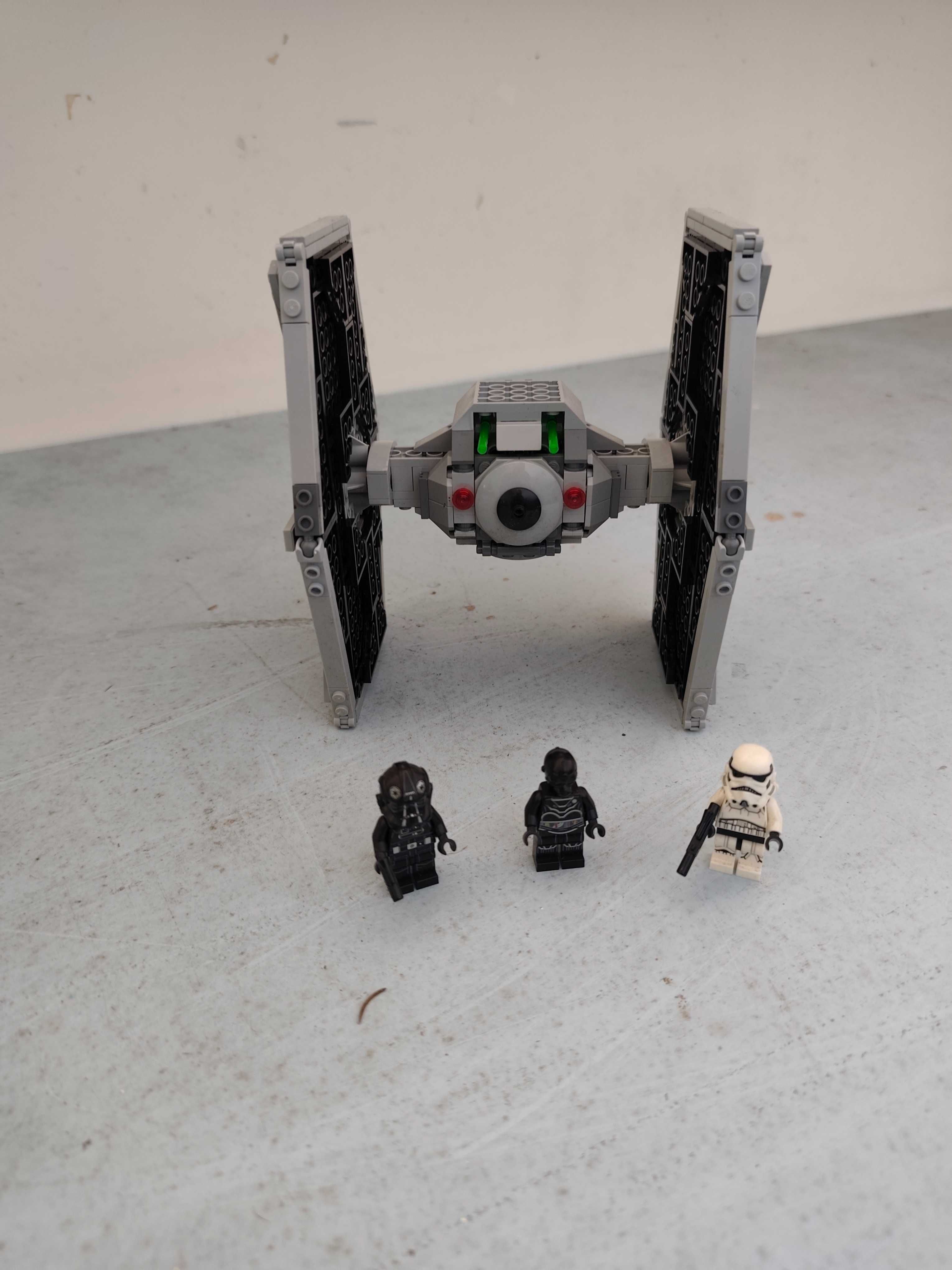 LEGO Star wars Imperial TIE Fighter