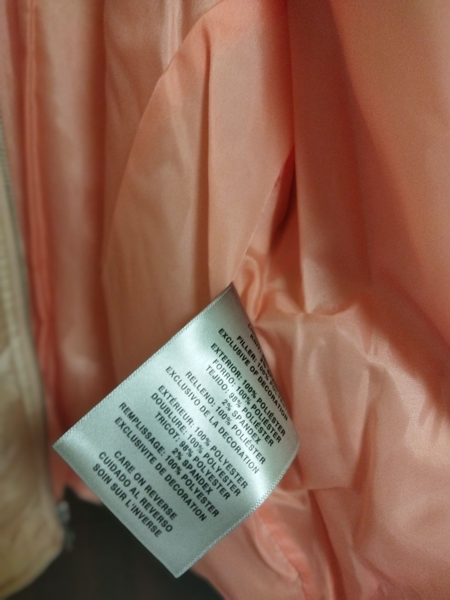 Куртка жіноча Levis  S , XXL