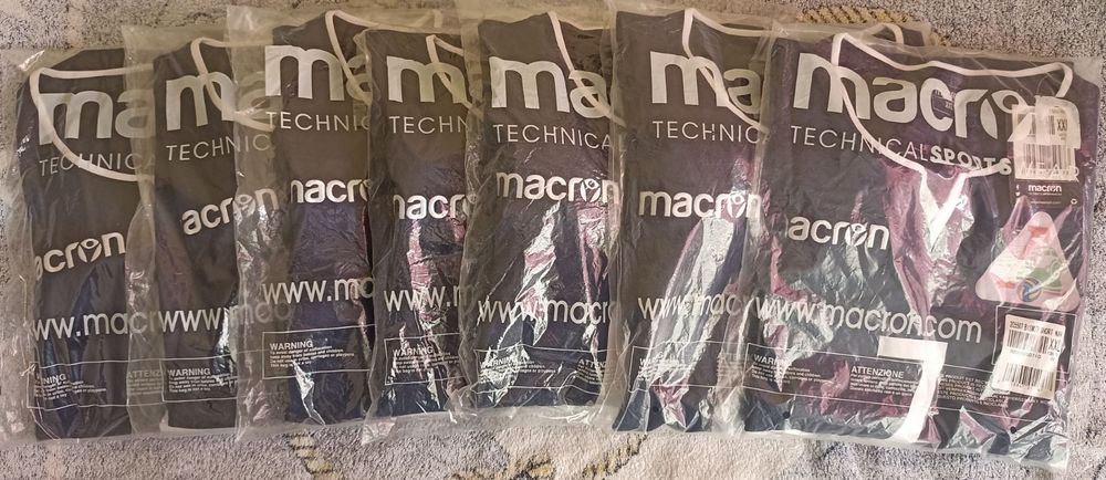 Форма волейбольна Macron