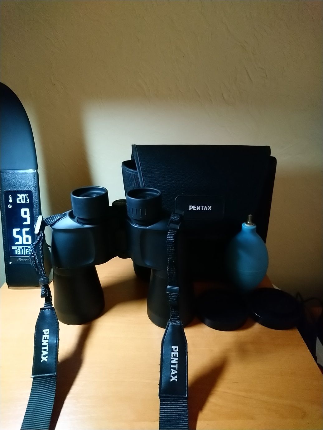 Бинокль Pentax 10x50 XCF