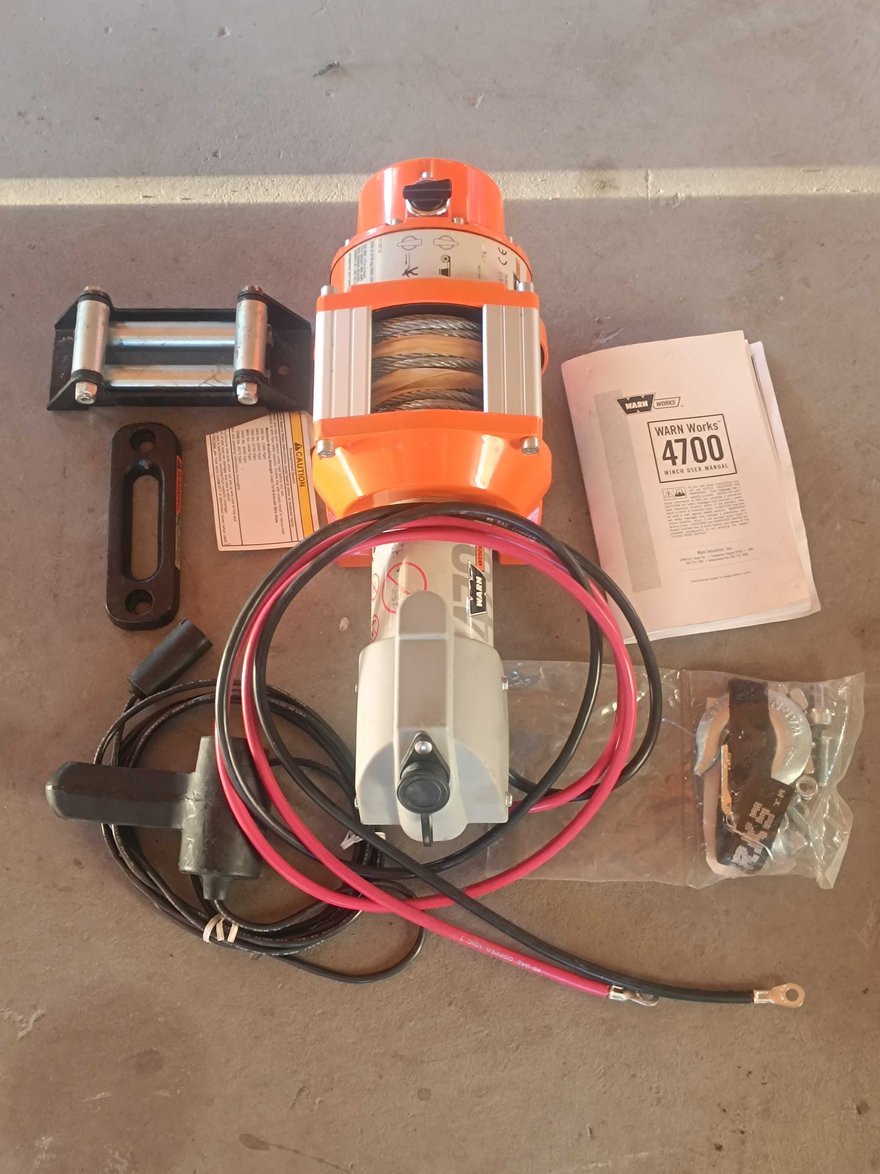 Guincho eléctrico 12 v 3.175 kg para jipe ou camião