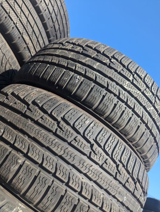 205/45R17 Nokian