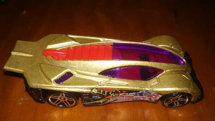 Hot Wheels Paradigm Shift e Side Draft 2004