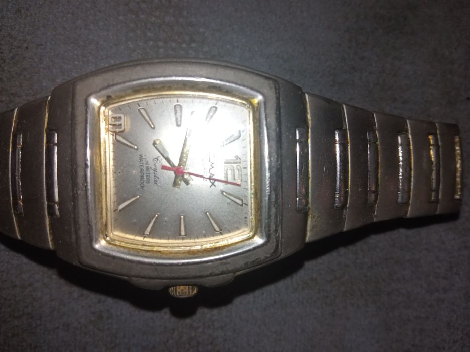 Часы Омакс / Omax 50 meters waterproof quartz Crystal