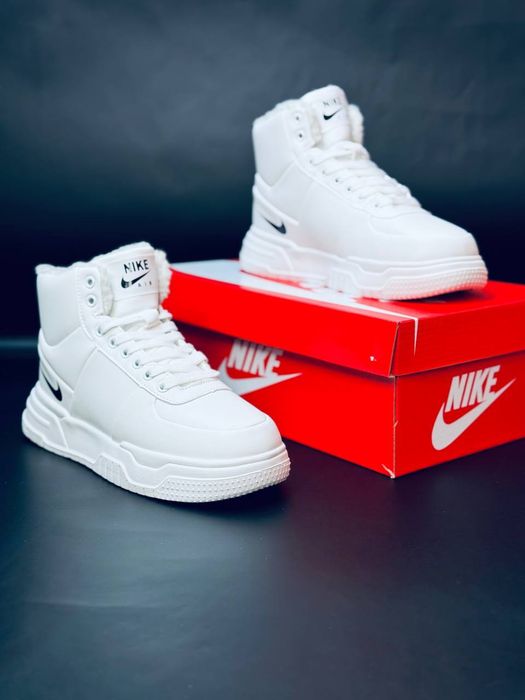 Женские зимние белые кроссовки Nike  натуральная кожа мех