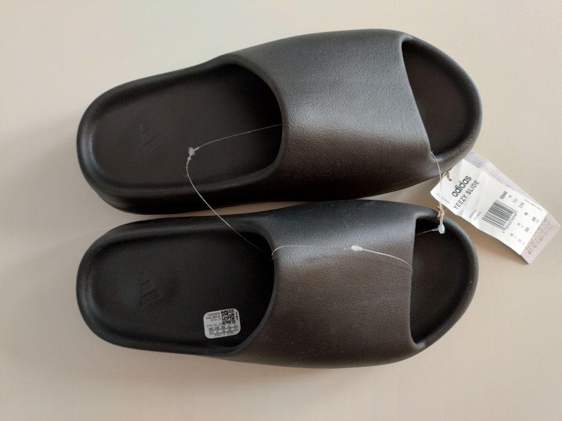 Klapki adidas Yeezy Slide Onyx HQ6448 rozm. 46