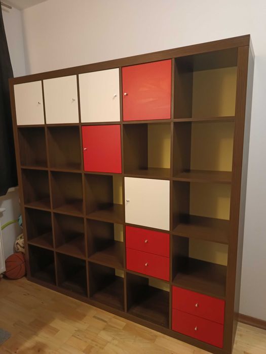 Regał IKEA Kallax 5x5, 184,5x184,5 cm brązowy