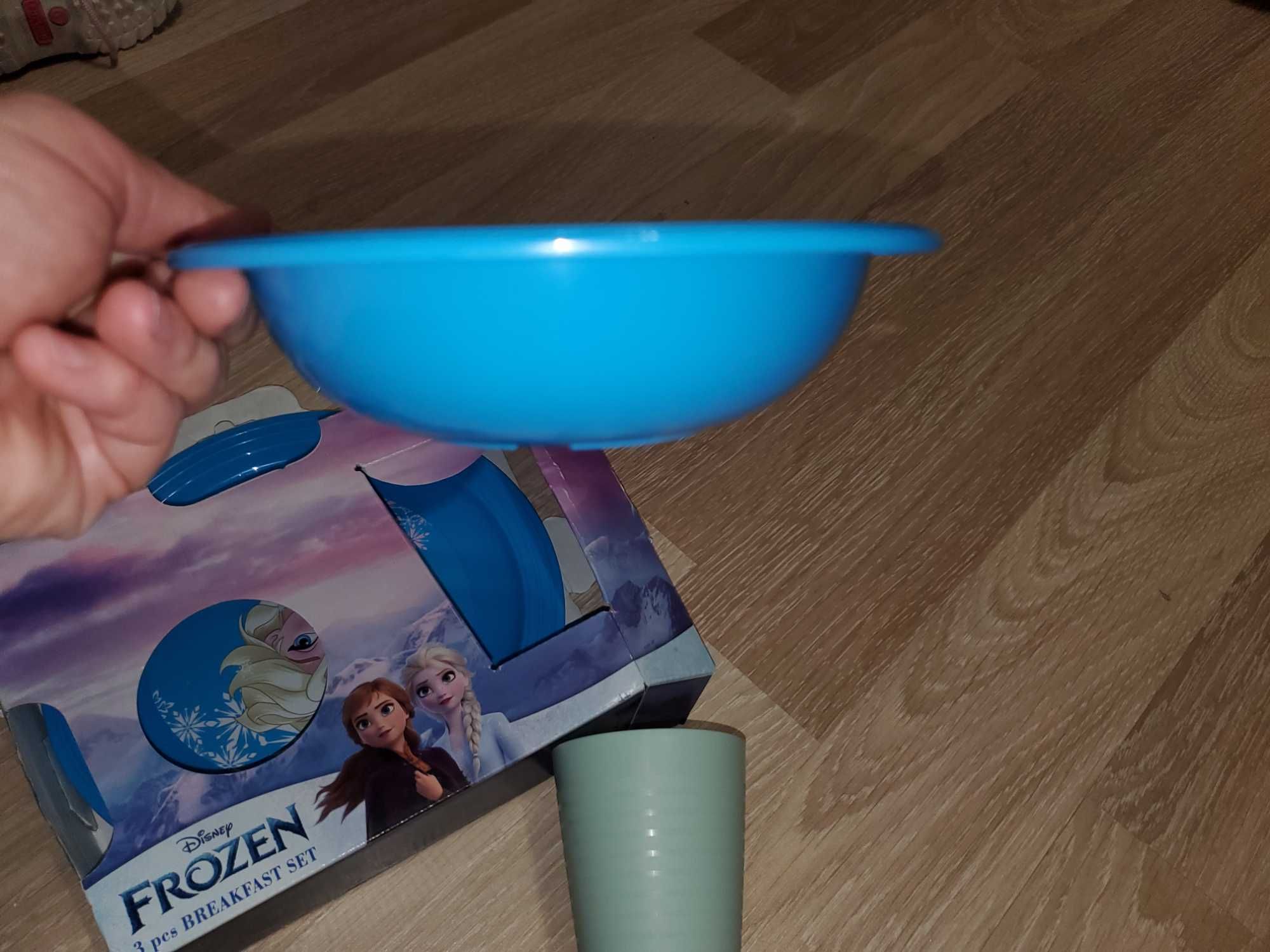 Набор посуды 3 штуки Frozen Disney плюс наклейки