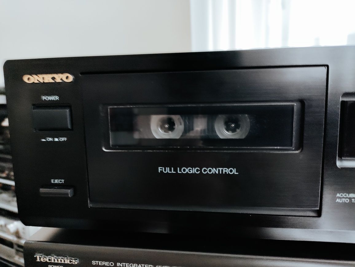 Onkyo TA-6211...