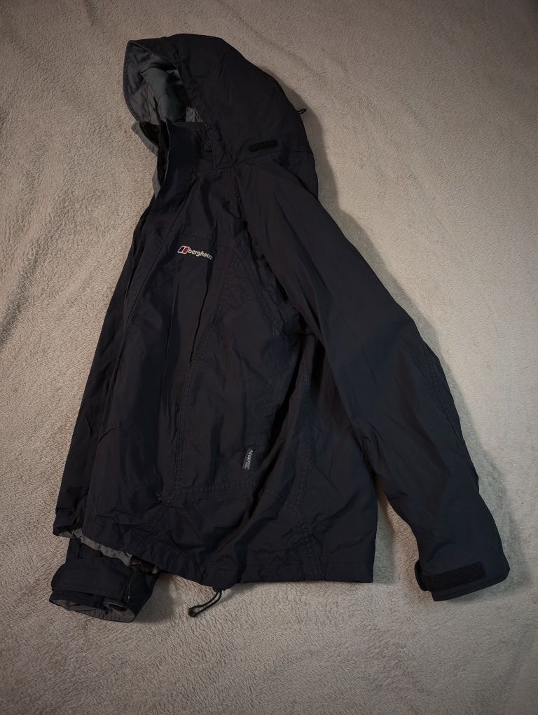 Куртка штурмовка Berghaus 14 років демісезон 
не пропускай ні вітру