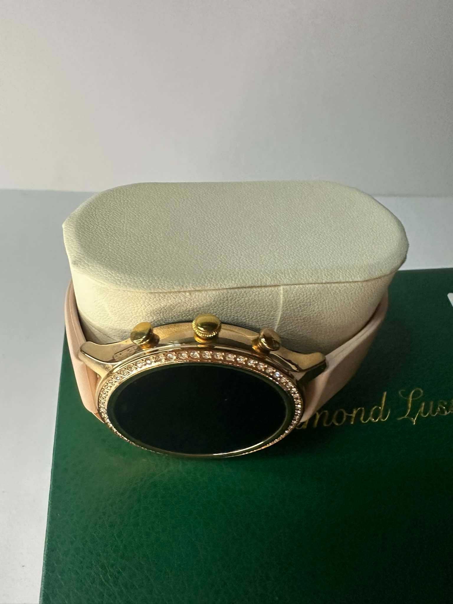 Smartwatch MANTA SWD01GD (732/25) tyl