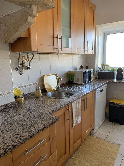 Quarto para arrendamento Rio de Mouro