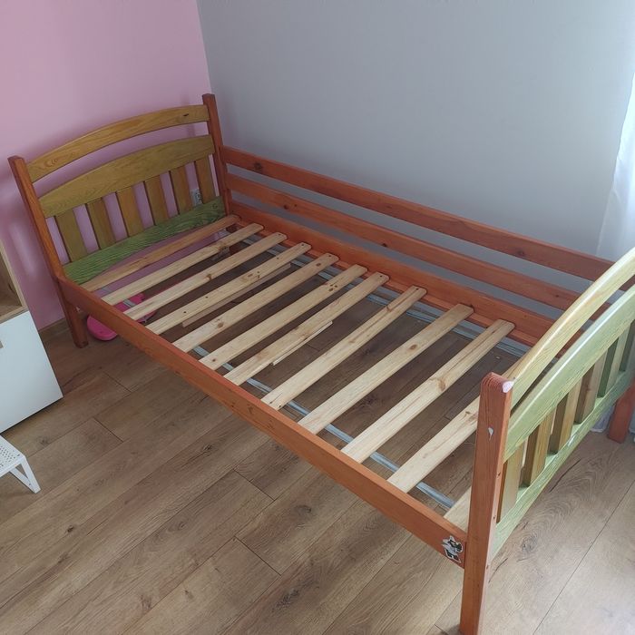 Łóżko piętrowe dziecięco-młodzieżowe