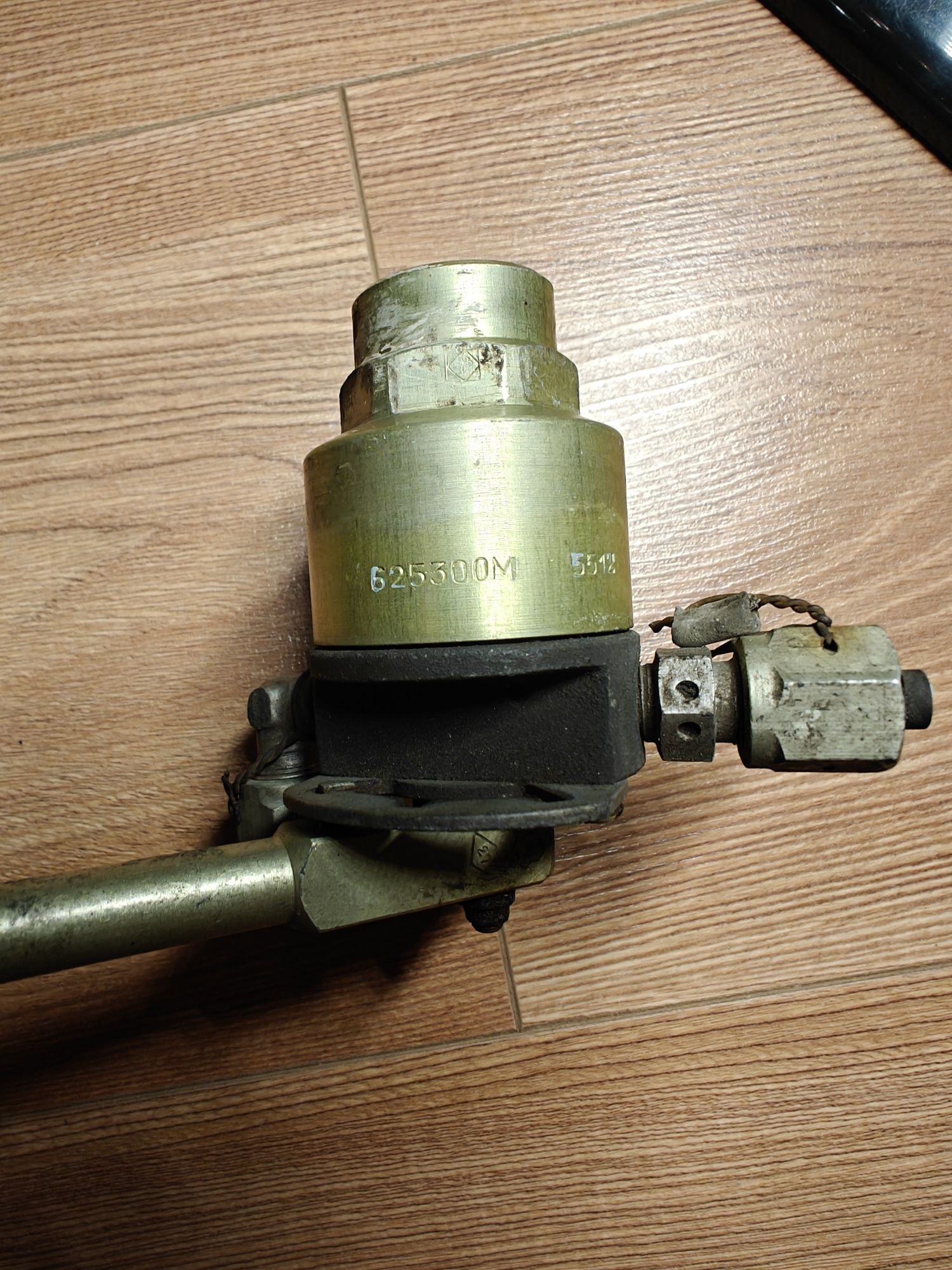 Кран 625300м б.у