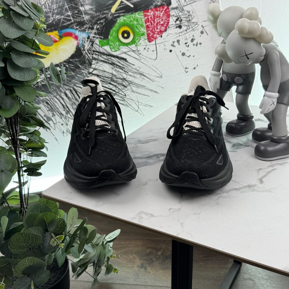 Кросівки Hoka Clifton 9 44 розмір Е5416