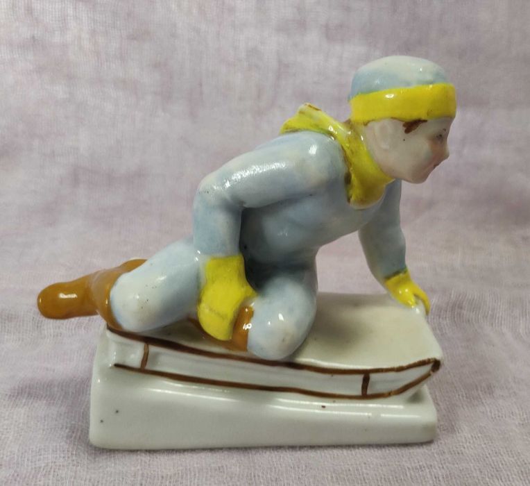 Статуэтки фарфоровые (СССР)